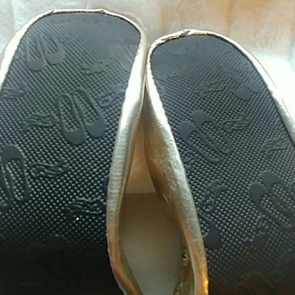 NWOT Gold Ballet Slip Ons - Picture 2 of 3